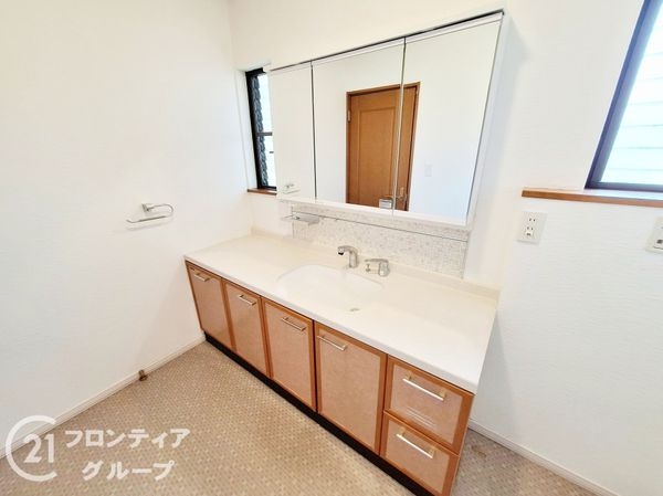 香芝市高山台２丁目の中古一戸建て