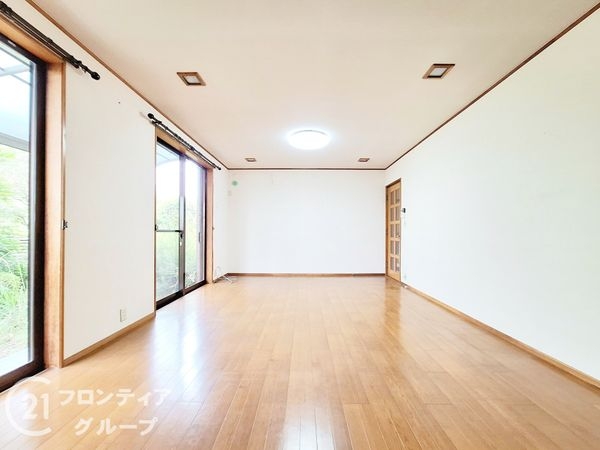 奈良市東登美ヶ丘６丁目の中古一戸建て