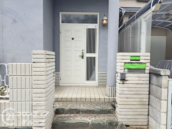 大和郡山市小泉町　中古一戸建て