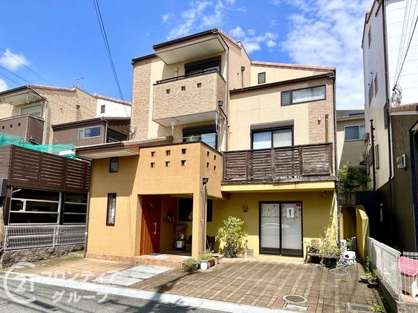 奈良県北葛城郡河合町彩りの杜　中古一戸建て