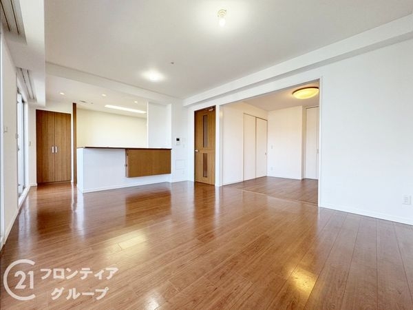 ローレルスクエア木津川台第２期１９番館　中古マンション