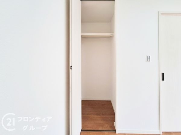 香芝市逢坂４丁目の中古一戸建て