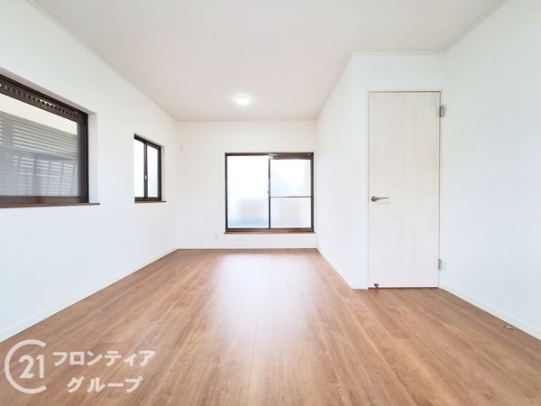 香芝市逢坂４丁目の中古一戸建て