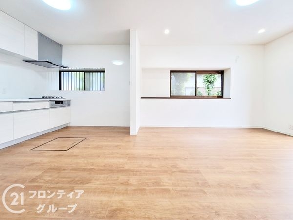 香芝市逢坂４丁目の中古一戸建て