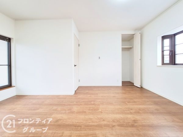 香芝市逢坂４丁目の中古一戸建て
