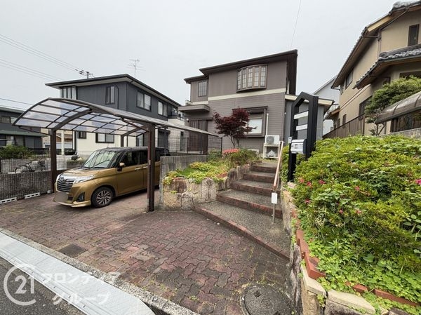 奈良市左京３丁目の中古一戸建て