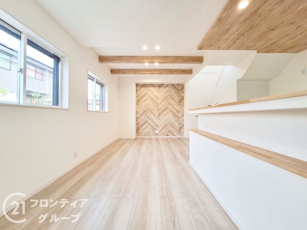 橿原市菖蒲町１丁目　新築一戸建て