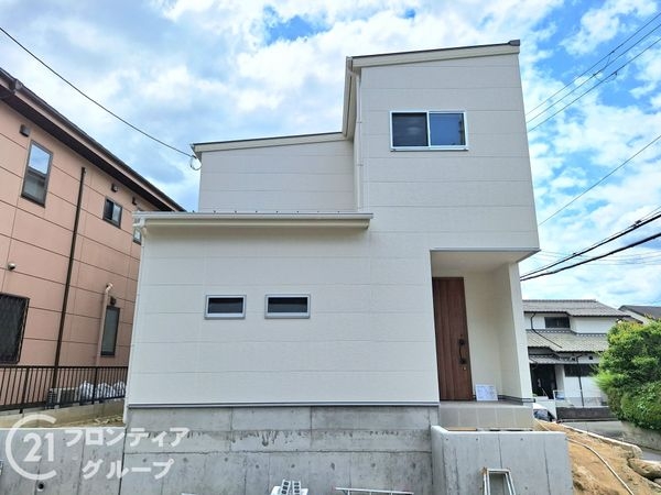 奈良市富雄北３丁目　新築一戸建て