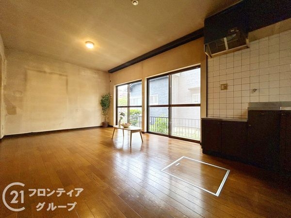 生駒市有里町の中古一戸建て