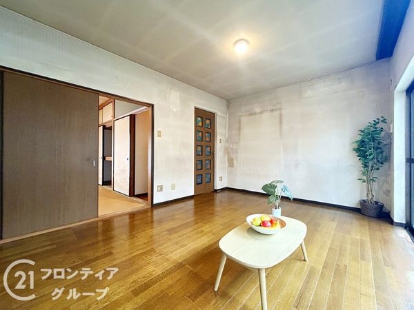 生駒市有里町の中古一戸建て