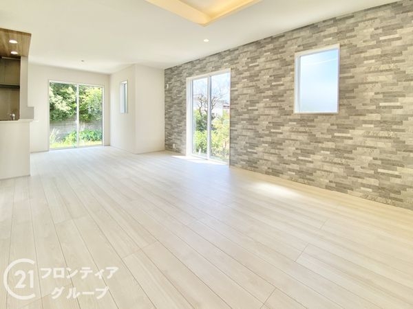 奈良市東九条町　新築一戸建て　2期　2号棟