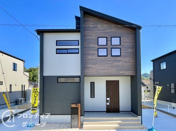 生駒市萩の台　新築一戸建て　３号棟