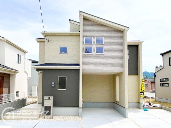 生駒市萩の台　新築一戸建て　５号棟