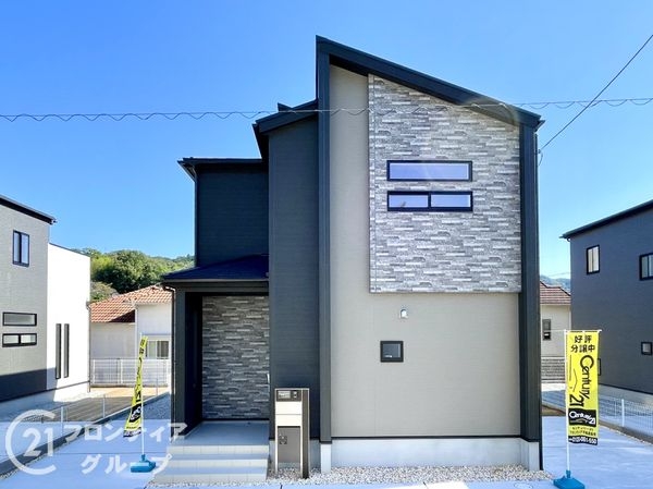 生駒市萩の台 新築一戸建て 2号棟(外観)