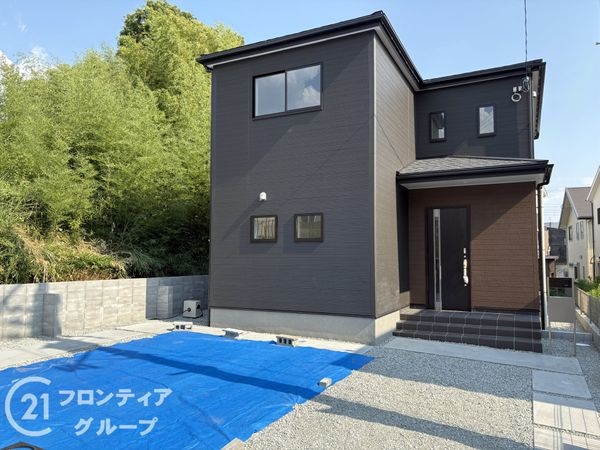 奈良市疋田町１丁目　新築一戸建て　４期　１号棟