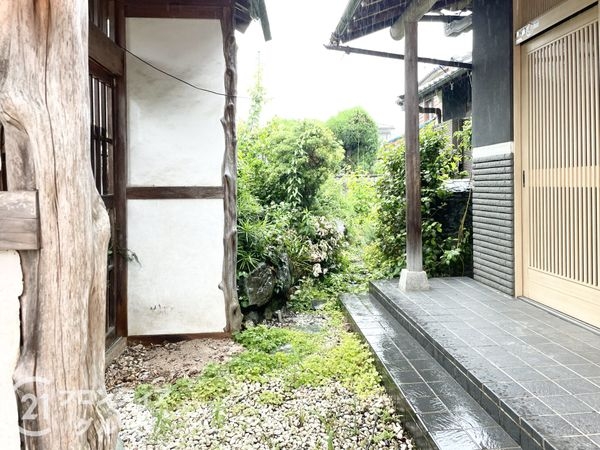 香芝市下田西２丁目の中古一戸建て