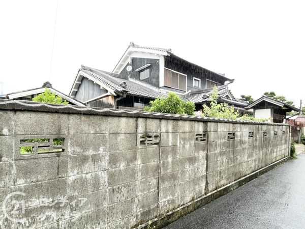 香芝市下田西２丁目の中古一戸建て