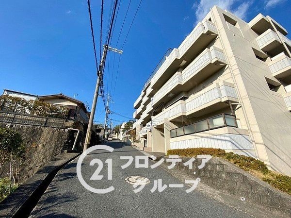 グラン・ドムール富雄　中古マンション