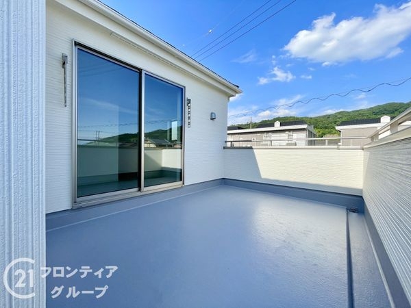 生駒郡平群町大字三里　新築一戸建て　3期　2号棟