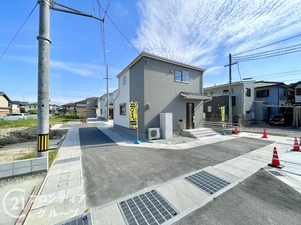 生駒郡平群町大字三里　新築一戸建て　3期　2号棟