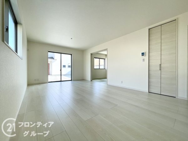 生駒郡平群町大字三里　新築一戸建て　3期　2号棟