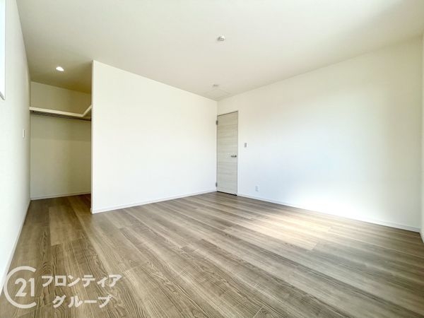 生駒郡平群町大字三里　新築一戸建て　3期　3号棟