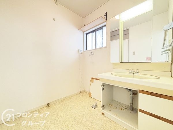 奈良市松陽台３丁目の中古一戸建て