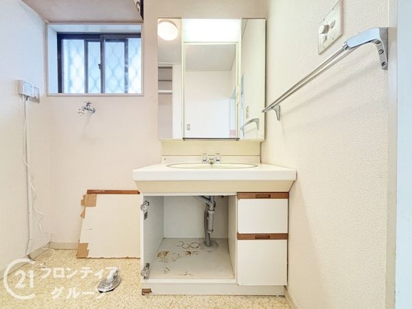 奈良市松陽台３丁目の中古一戸建て