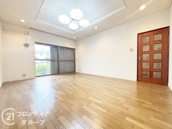 奈良市松陽台３丁目の中古一戸建て