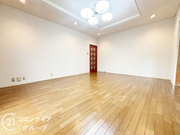 奈良市松陽台３丁目の中古一戸建て