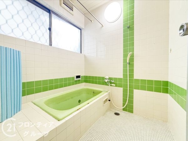 奈良市松陽台３丁目の中古一戸建て
