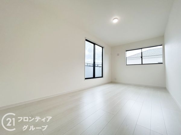 奈良市宝来３丁目　新築一戸建て　８号棟