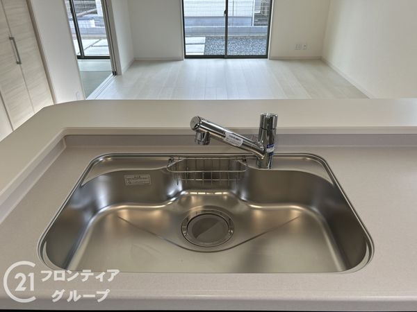 奈良市宝来３丁目　新築一戸建て　９号棟