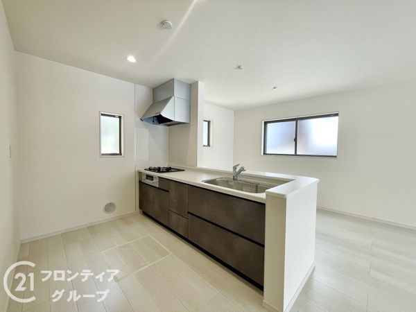 奈良市藤ノ木台１丁目　新築一戸建て　３期　１号棟