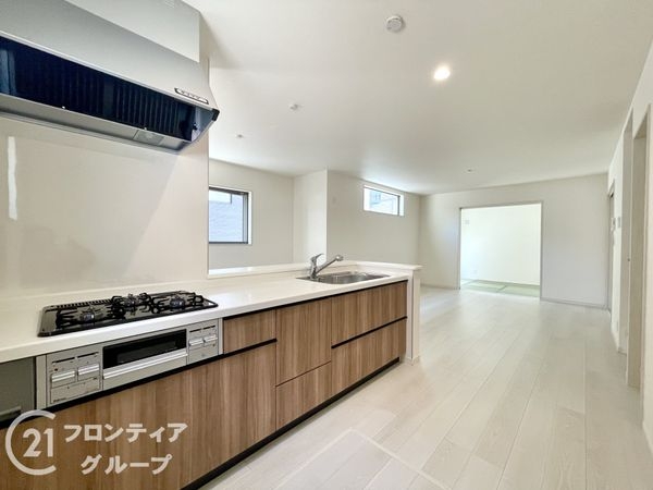 奈良市藤ノ木台１丁目　新築一戸建て　３期　２号棟