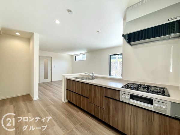 奈良市藤ノ木台１丁目　新築一戸建て　３期　３号棟