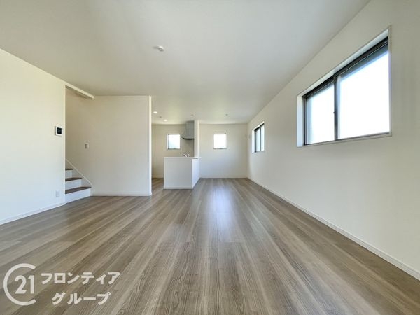 生駒郡平群町大字三里　新築一戸建て　3期　1号棟