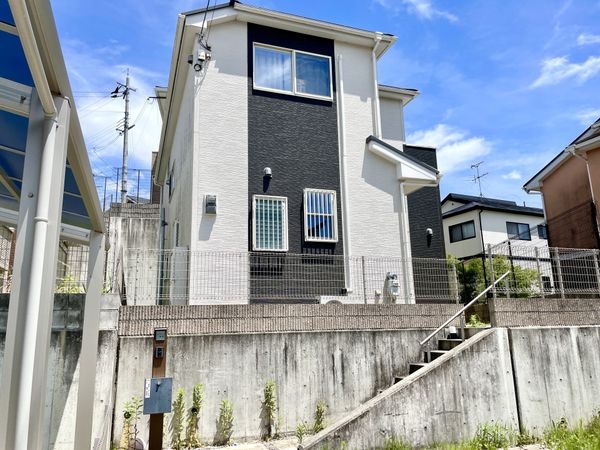 生駒市壱分町の中古一戸建て