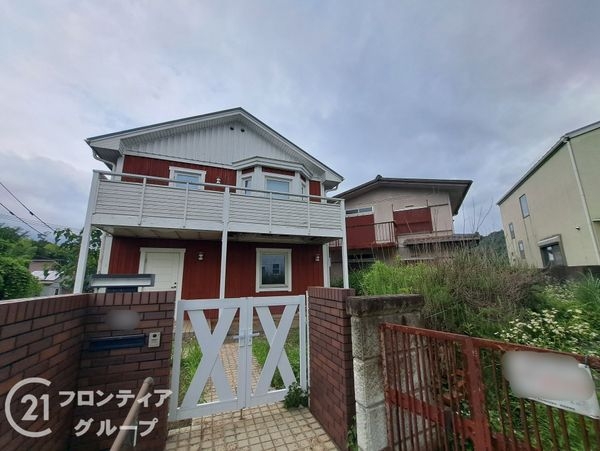 生駒郡平群町北信貴ケ丘１丁目の中古一戸建て