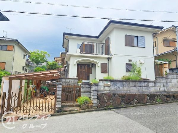 生駒郡平群町若葉台５丁目の中古一戸建て
