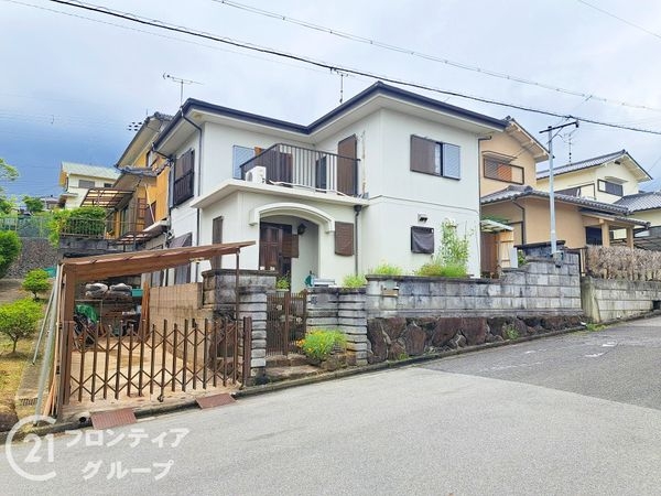 生駒郡平群町若葉台５丁目の中古一戸建て