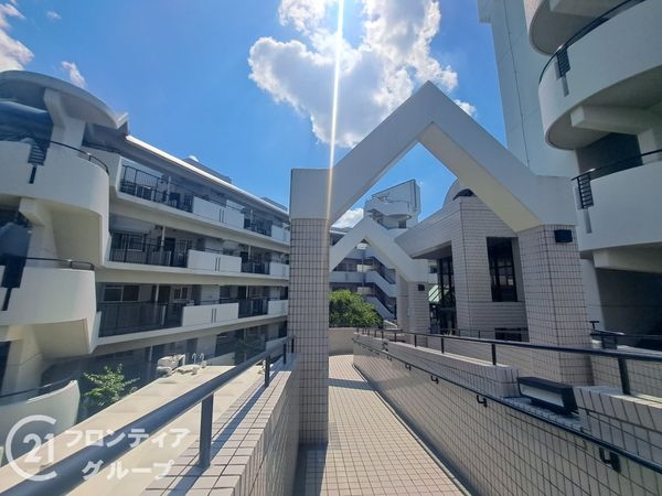 ローレルコート学園前Ｂ棟　中古マンション