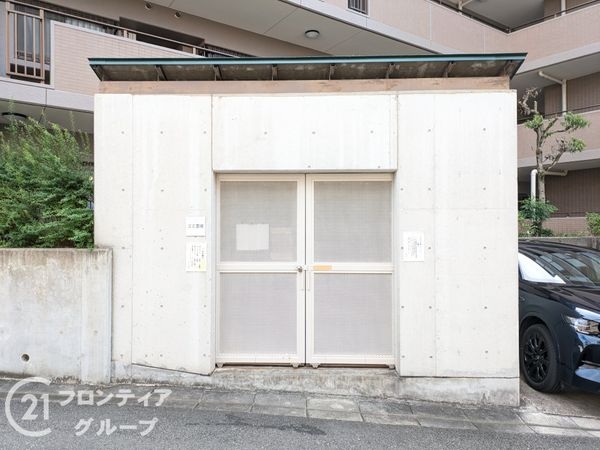 ロイヤルヒルズ富雄Ｆ棟　中古マンション