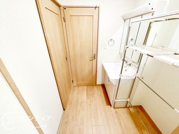 生駒郡斑鳩町服部２丁目の中古一戸建て