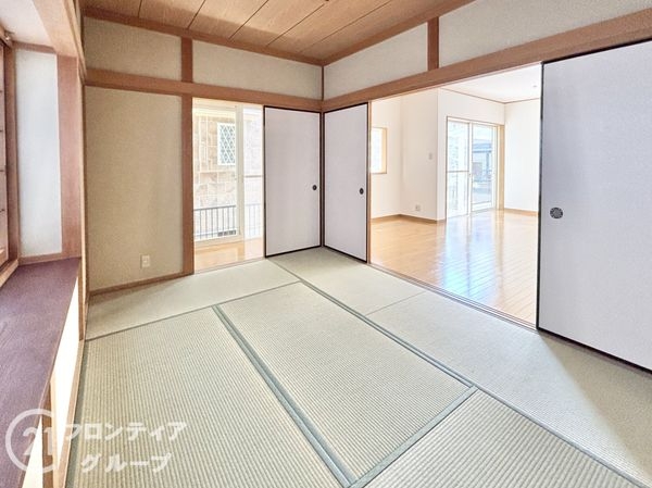橿原市石原田町の中古一戸建て