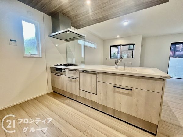 奈良市朱雀５丁目　新築一戸建て　第１　全１区画