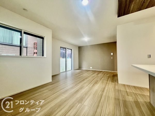 奈良市朱雀５丁目　新築一戸建て　第１　全１区画