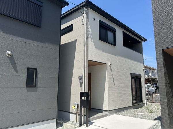 天理市勾田町　新築一戸建て　４号地