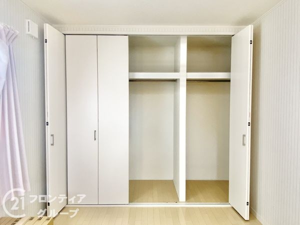 香芝市五位堂１丁目の中古一戸建て