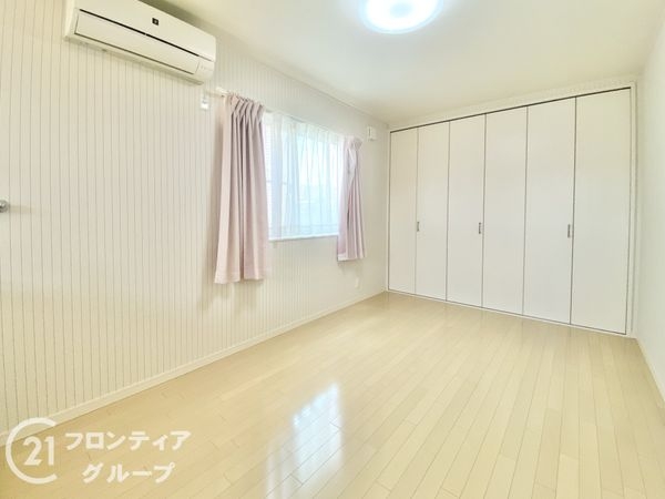 香芝市五位堂１丁目の中古一戸建て